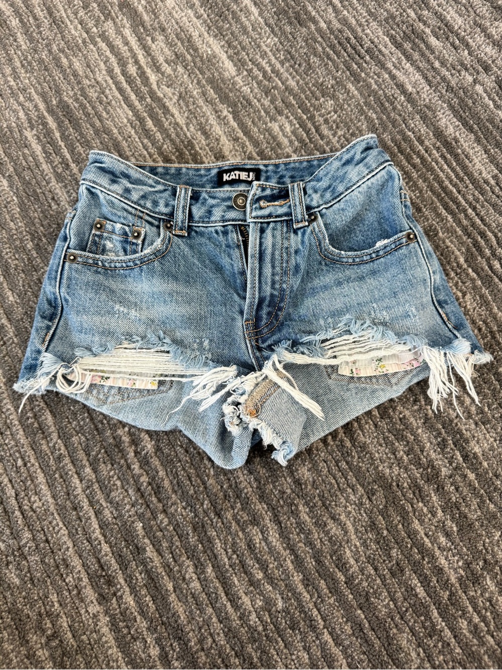 Katie J Distressed Denim Shorts w/ Floral Pocket Lining
